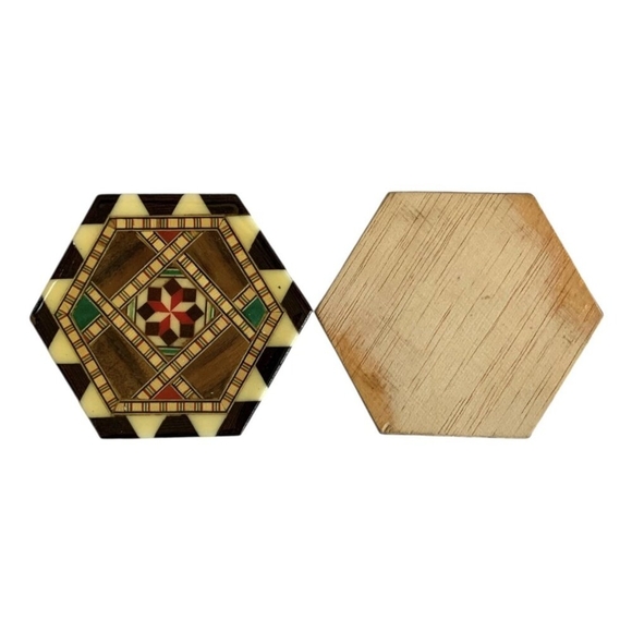 Vintage Set of 6 Geometric Pinwheel Wood Inlay Lacquer Marquetry Coaster Hexagon - Picture 4 of 4